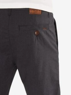 Iriedaily Shorts Chino Regular Pantalon Chino Golfer Chambray Homme Gris Foncé -Jack & Jones Soldes Boutique 38bf43a475efd6efe9c6db74c69634dd