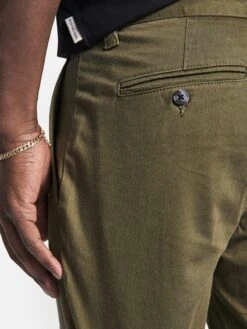 Redefined Rebel Shorts Chino Regular Pantalon Chino Ethan Homme Olive 13 Redefined Rebel Shorts Chino Regular Pantalon Chino Ethan Homme Olive -Jack & Jones Soldes Boutique 4cf3865b9e6eaad6dba71116d5bea824