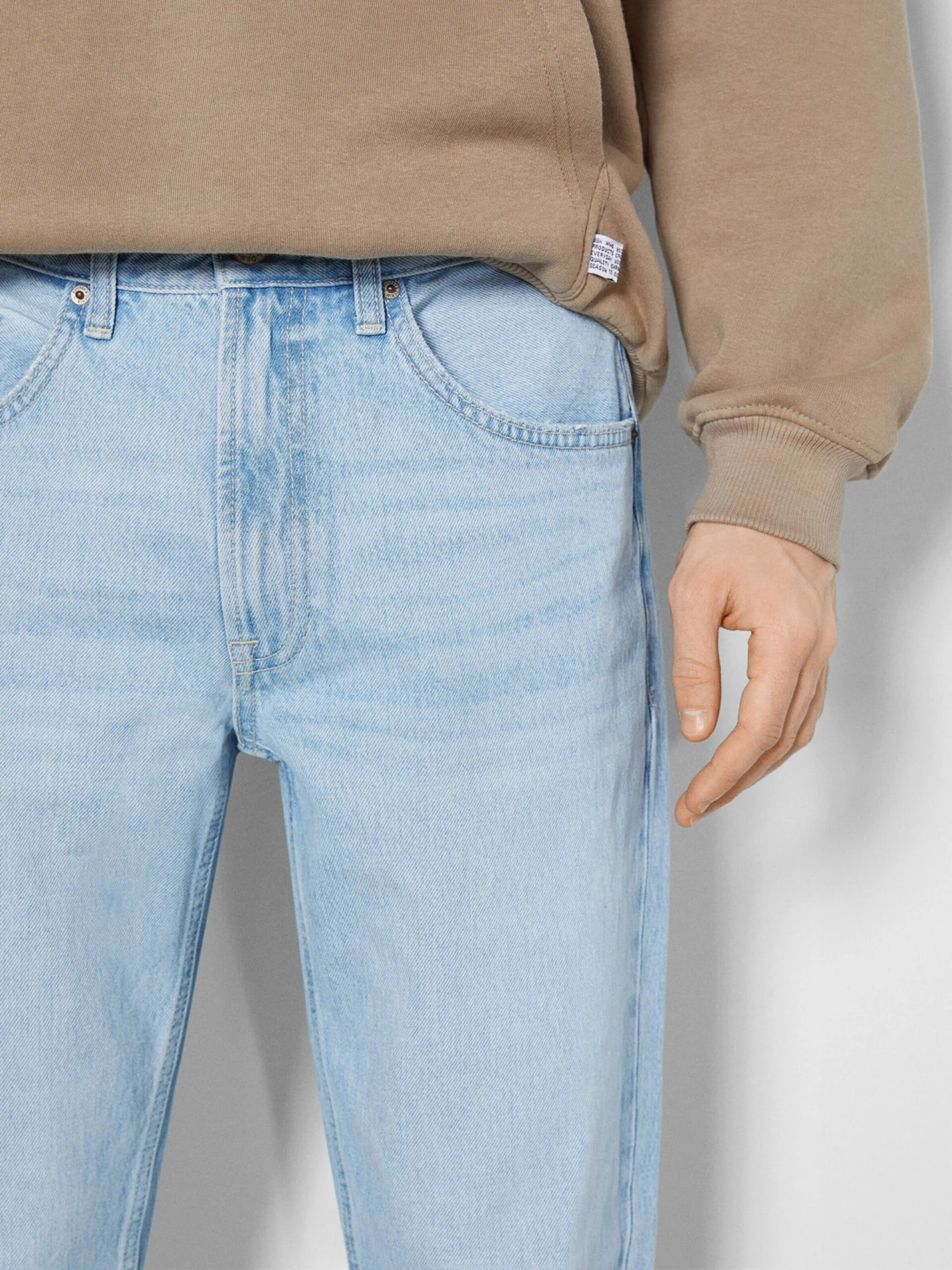 BERSHKA Droits Regular Jean Homme Bleu Clair 6 BERSHKA Droits Regular Jean Homme Bleu Clair – Image 4