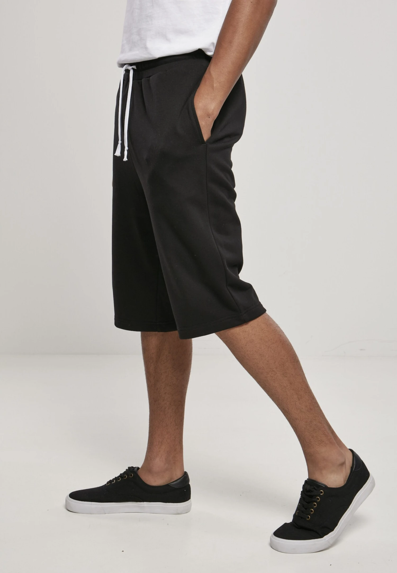 URBAN CLASSICS Shorts De Survêtement Loosefit Pantalon Homme Noir 7 URBAN CLASSICS Shorts De Survêtement Loosefit Pantalon Homme Noir – Image 5