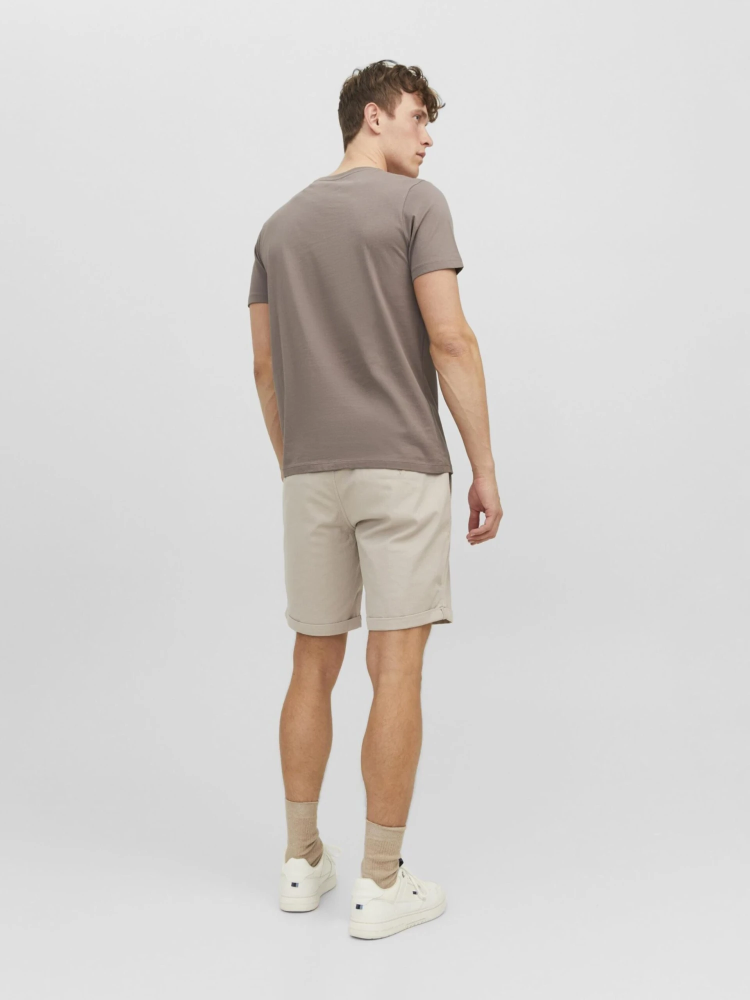 Jack & Jones Shorts Chino Regular Pantalon Chino Fury AKM Homme Greige 6 Jack & Jones Shorts Chino Regular Pantalon Chino Fury AKM Homme Greige – Image 4