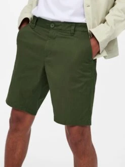 Only & Sons Shorts Chino Regular Pantalon Chino Homme Olive -Jack & Jones Soldes Boutique b4d9cbfbd28b0545a535152aed6ee02b