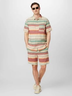 Iriedaily Shorts De Survêtement Regular Pantalon Santo Homme écru -Jack & Jones Soldes Boutique cda2a169318b821d4d73cfb2c1f0d8a9