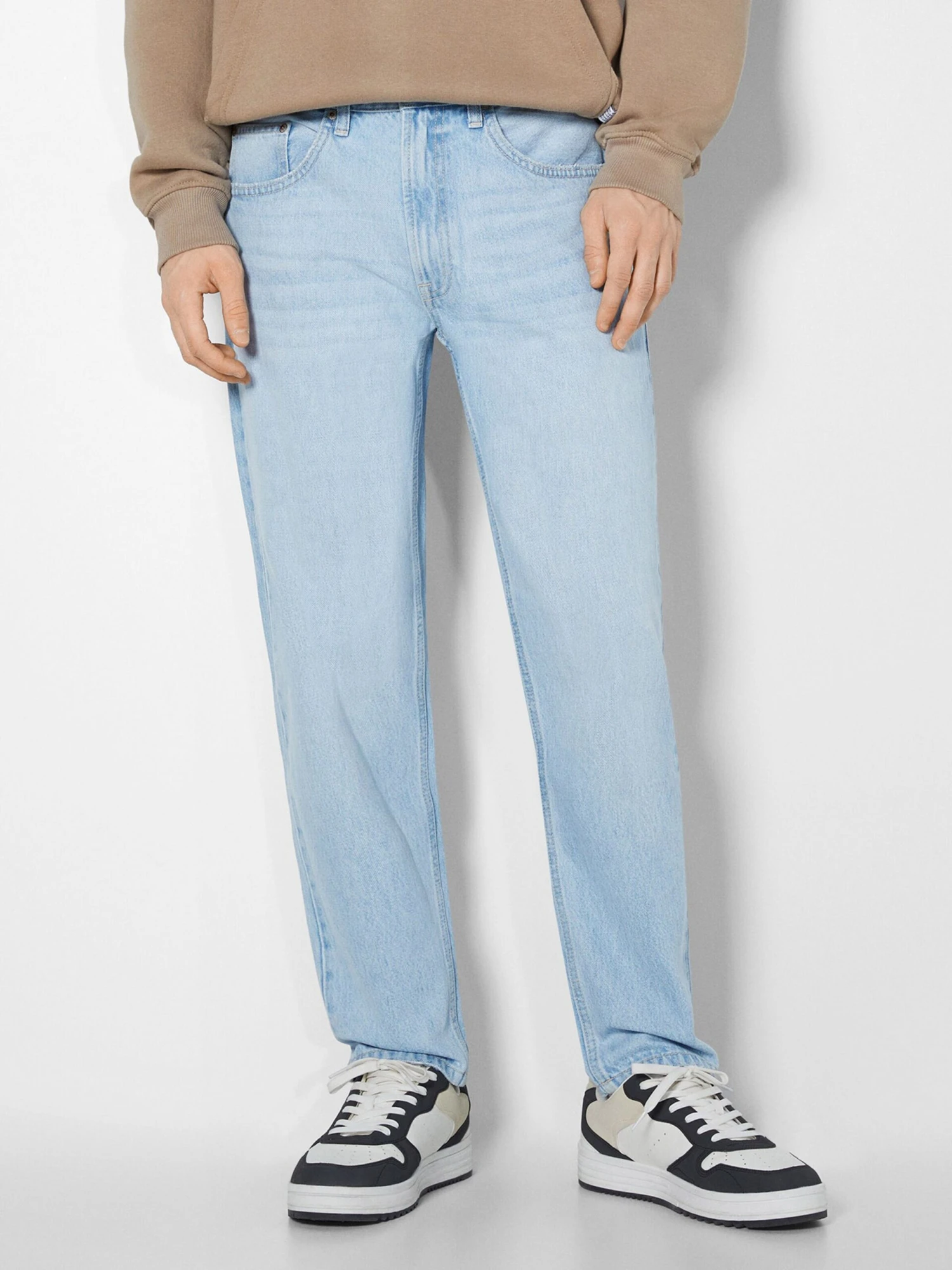 BERSHKA Droits Regular Jean Homme Bleu Clair 4 BERSHKA Droits Regular Jean Homme Bleu Clair – Image 2