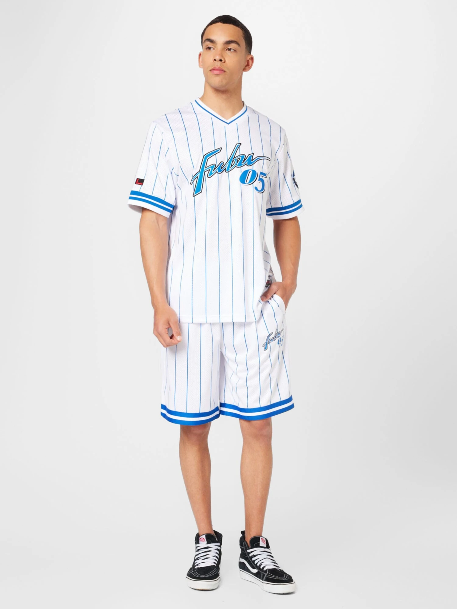 FUBU Shorts Loosefit Pantalon Homme Blanc 7 FUBU Shorts Loosefit Pantalon Homme Blanc – Image 5